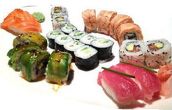Set Tayheyo 
(nigiri tuna, salmon nigiri, california roll, cucumber hosomaki, griynrol, uramaki salmon and avocado)